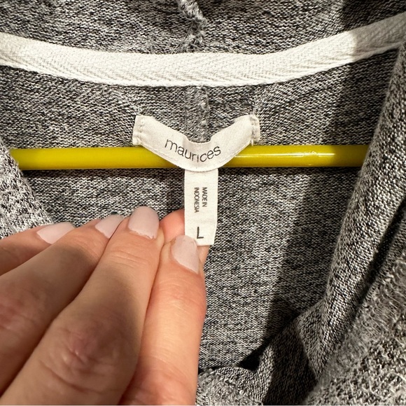 Maurices Hoodie - Size L - Picture 2 of 4